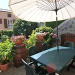 Dom wakacyjny A Mandria, Avec Cuisine 30m2, Patio, Vue Montagnes Et Citadelle, 5 Minutes A Pied Du Centre Et Des Rivieres *
