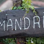A Mandria, Avec Cuisine 30m2, Patio, Vue Montagnes Et Citadelle, 5 Minutes A Pied Du Centre Et Des Rivieres