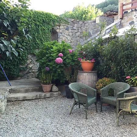Ferienhaus A Mandria, Avec Cuisine 30m2, Patio, Vue Montagnes Et Citadelle, 5 Minutes A Pied Du Centre Et Des Rivieres