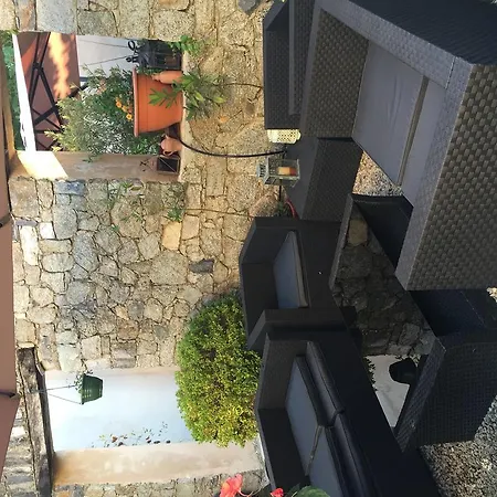 別荘 A Mandria, Avec Cuisine 30m2, Patio, Vue Montagnes Et Citadelle, 5 Minutes A Pied Du Centre Et Des Rivieres