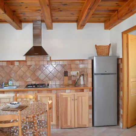 Prázdninový dům A Mandria, Avec Cuisine 30m2, Patio, Vue Montagnes Et Citadelle, 5 Minutes A Pied Du Centre Et Des Rivieres