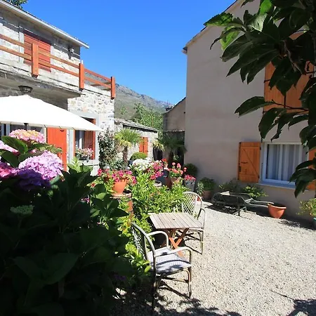 Holiday home Mandria Mountain View Apartments: Centrally Located Patio Corte (Corsica)