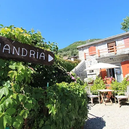 A Mandria, Avec Cuisine 30m2, Patio, Vue Montagnes Et Citadelle, 5 Minutes A Pied Du Centre Et Des Rivieres