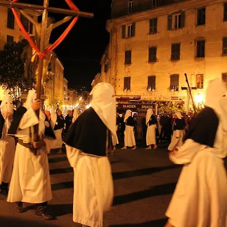 A Mandria, Avec Cuisine 30m2, Patio, Vue Montagnes Et Citadelle, 5 Minutes A Pied Du Centre Et Des Rivieres Corte (Corsica)