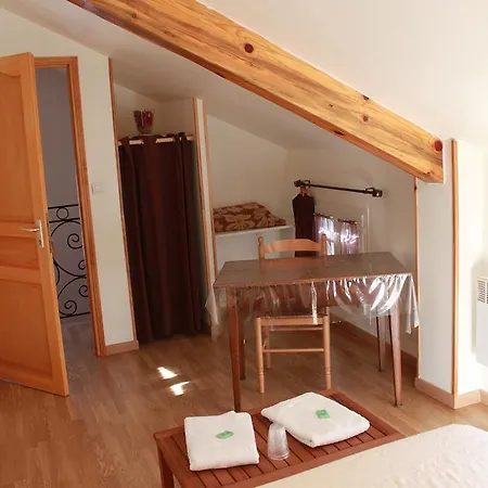 Prázdninový dům A Mandria, Avec Cuisine 30m2, Patio, Vue Montagnes Et Citadelle, 5 Minutes A Pied Du Centre Et Des Rivieres