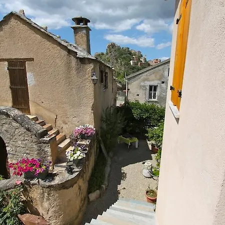 A Mandria, Avec Cuisine 30m2, Patio, Vue Montagnes Et Citadelle, 5 Minutes A Pied Du Centre Et Des Rivieres