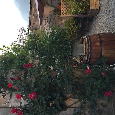 A Mandria, Avec Cuisine 30m2, Patio, Vue Montagnes Et Citadelle, 5 Minutes A Pied Du Centre Et Des Rivieres