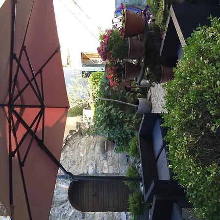 Prázdninový dům A Mandria, Avec Cuisine 30m2, Patio, Vue Montagnes Et Citadelle, 5 Minutes A Pied Du Centre Et Des Rivieres