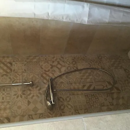 Дом отдыха A Mandria, Avec Cuisine 30m2, Patio, Vue Montagnes Et Citadelle, 5 Minutes A Pied Du Centre Et Des Rivieres Корт