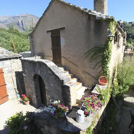 Holiday home Mandria Mountain View Apartments: Centrally Located Patio