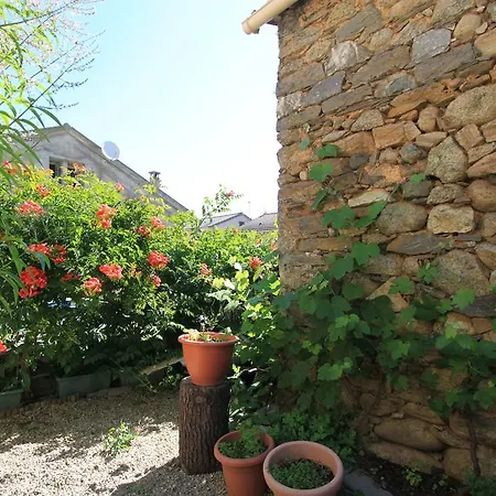 Mandria Mountain View Apartments: Centrally Located Patio Corte (Corsica)