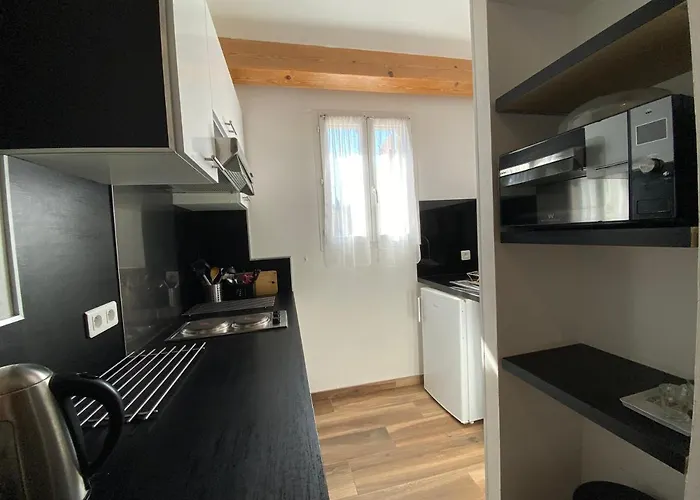 A Mandria, Avec Cuisine 30m2, Patio, Vue Montagnes Et Citadelle, 5 Minutes à Pied Du Centre Et Des Rivières * Corte (Corsica)