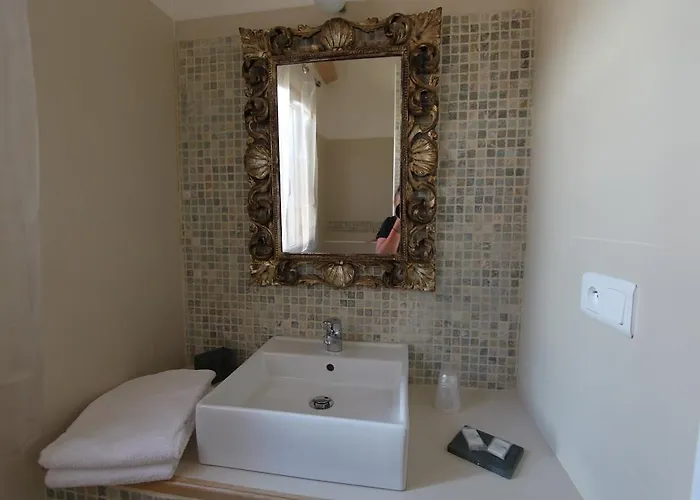 Σπίτι διακοπών A Mandria, Avec Cuisine 30m2, Patio, Vue Montagnes Et Citadelle, 5 Minutes A Pied Du Centre Et Des Rivieres *