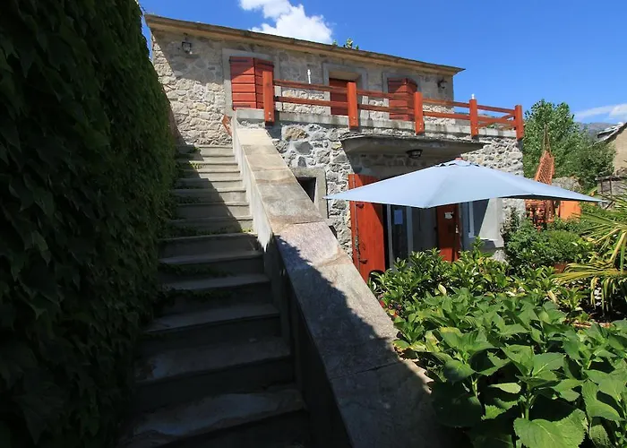 A Mandria, Avec Cuisine 30m2, Patio, Vue Montagnes Et Citadelle, 5 Minutes A Pied Du Centre Et Des Rivieres