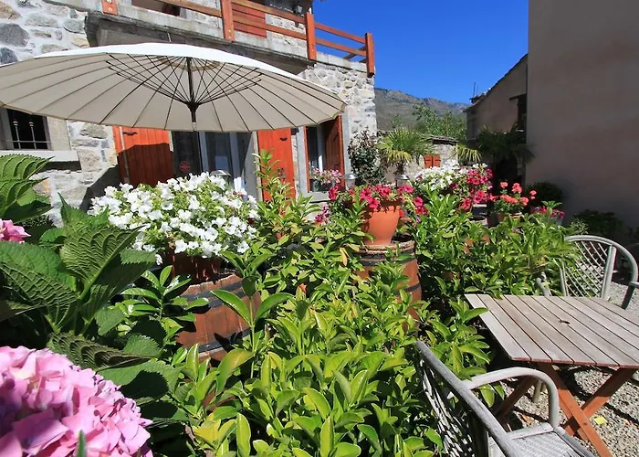 Σπίτι διακοπών A Mandria, Avec Cuisine 30m2, Patio, Vue Montagnes Et Citadelle, 5 Minutes A Pied Du Centre Et Des Rivieres *