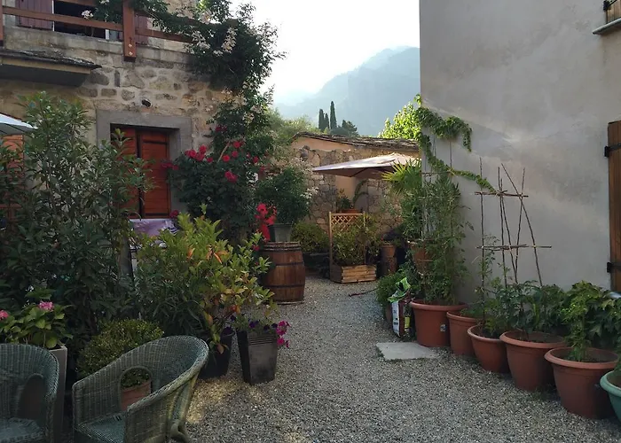 A Mandria, Avec Cuisine 30m2, Patio, Vue Montagnes Et Citadelle, 5 Minutes A Pied Du Centre Et Des Rivieres