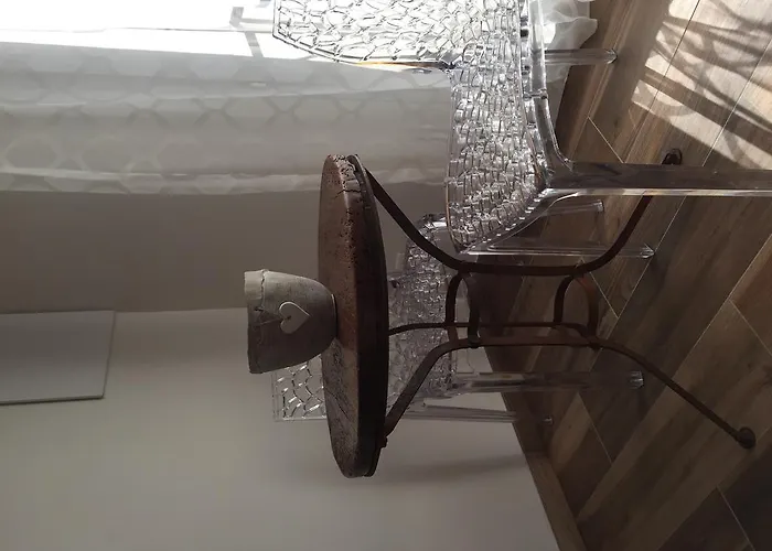 Casa vacanze A Mandria, Avec Cuisine 30m2, Patio, Vue Montagnes Et Citadelle, 5 Minutes à Pied Du Centre Et Des Rivières *