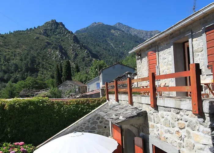 A Mandria, Avec Cuisine 30m2, Patio, Vue Montagnes Et Citadelle, 5 Minutes A Pied Du Centre Et Des Rivieres